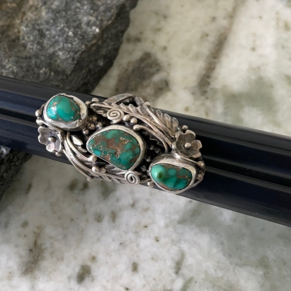 Vintage Navajo Tony Guerro Turquoise & Sterling silver Navajo ring - Picture 5 of 8